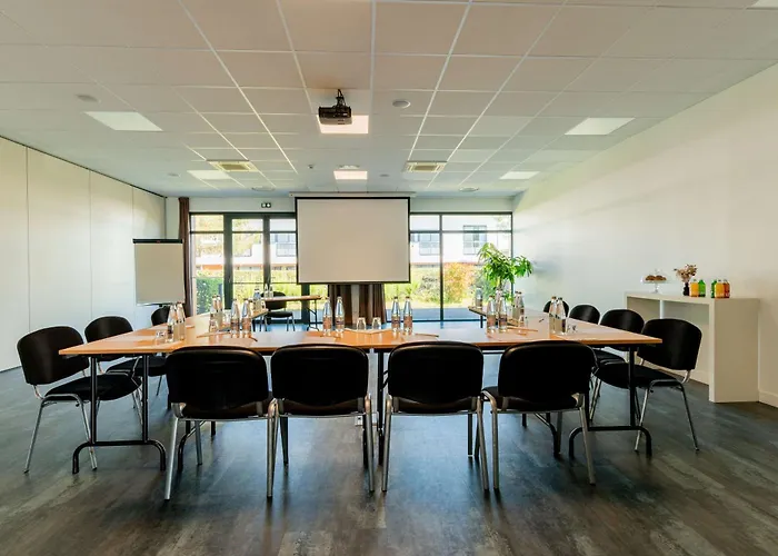 Western De La Cite & Ξενοδοχείο