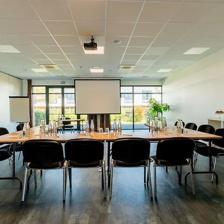 Western De La Cite & ホテル