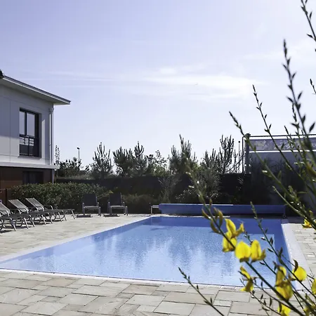 Western De La Cite & ホテル 3*