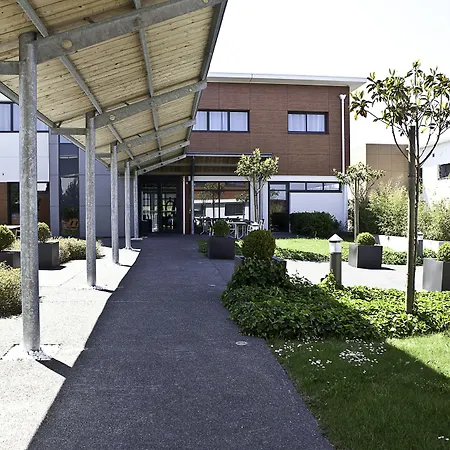 ホテル Western De La Cite & 3*