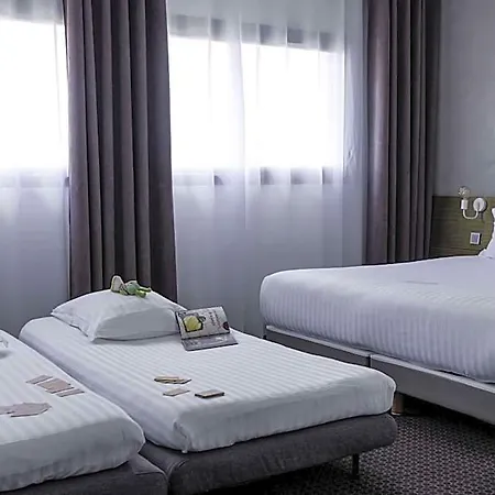 ホテル Western De La Cite & 3*