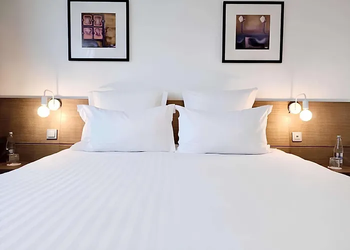 Western De La Cité&spa