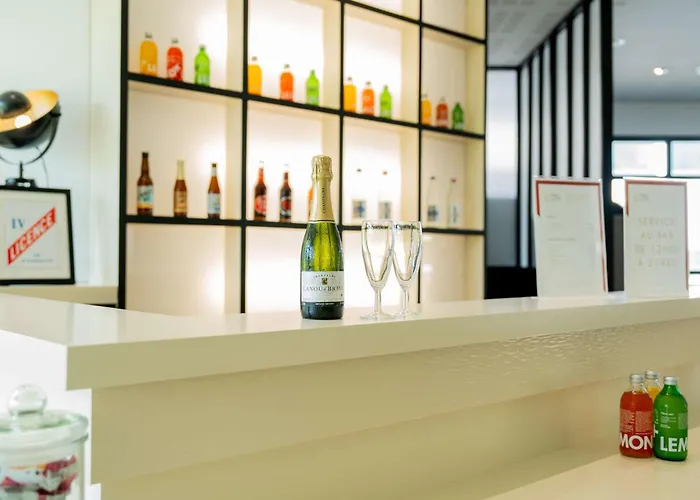 Western De La Cité&spa Hotel 3*