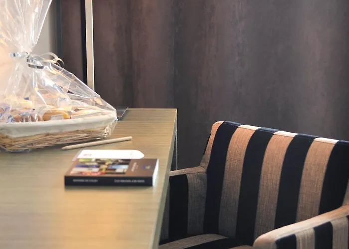 Western De La Cité&spa 3*